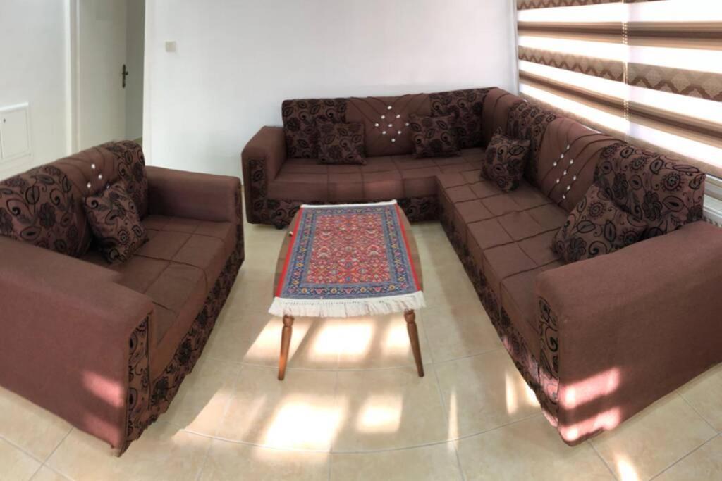 Apt 4 Rent/A Quiet Neighborhood Close To Services Аман Екстериор снимка
