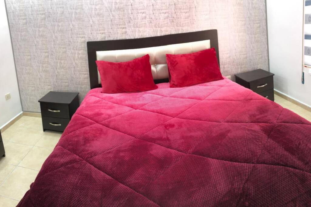 Apt 4 Rent/A Quiet Neighborhood Close To Services Аман Екстериор снимка